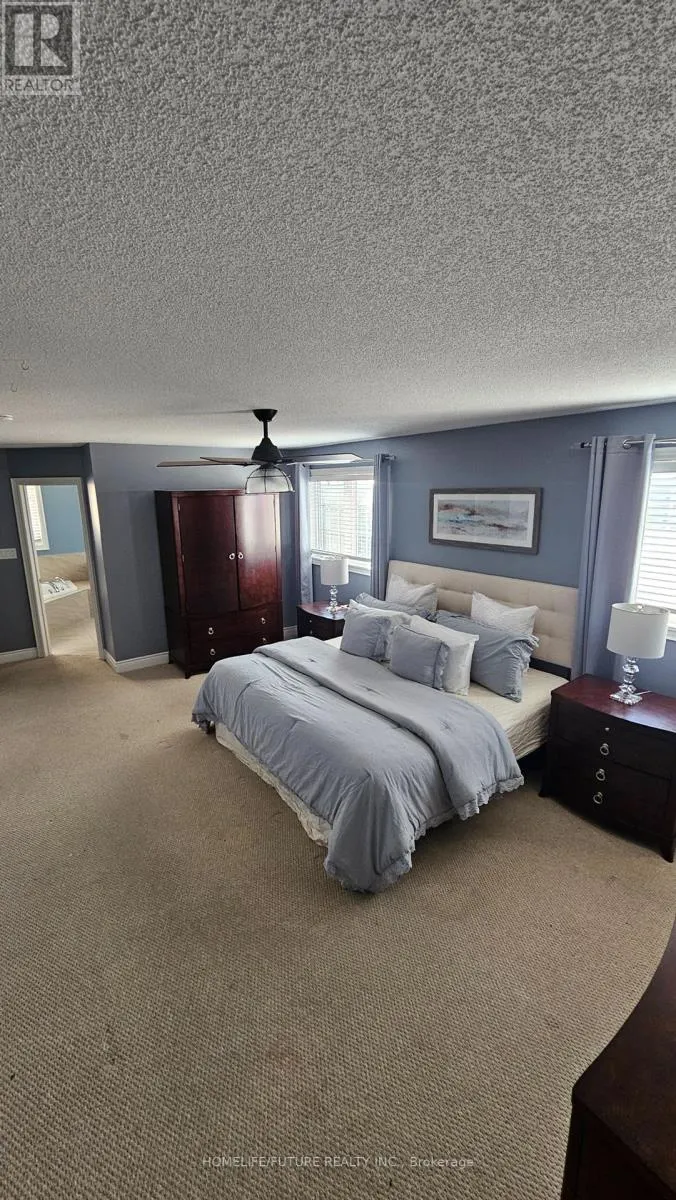 2076 QUEENSBURY DRIVE
