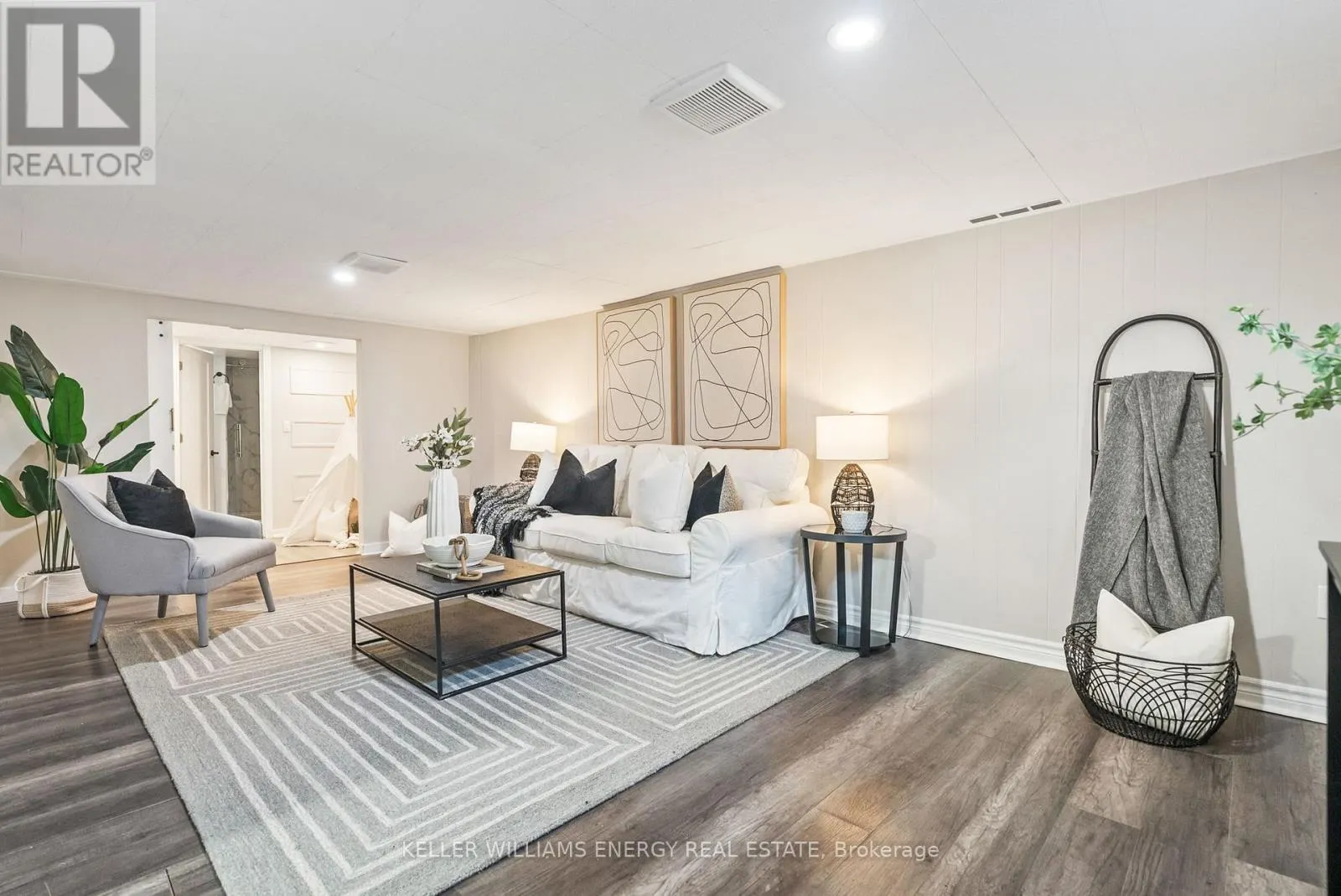 28 ADMIRAL ROAD