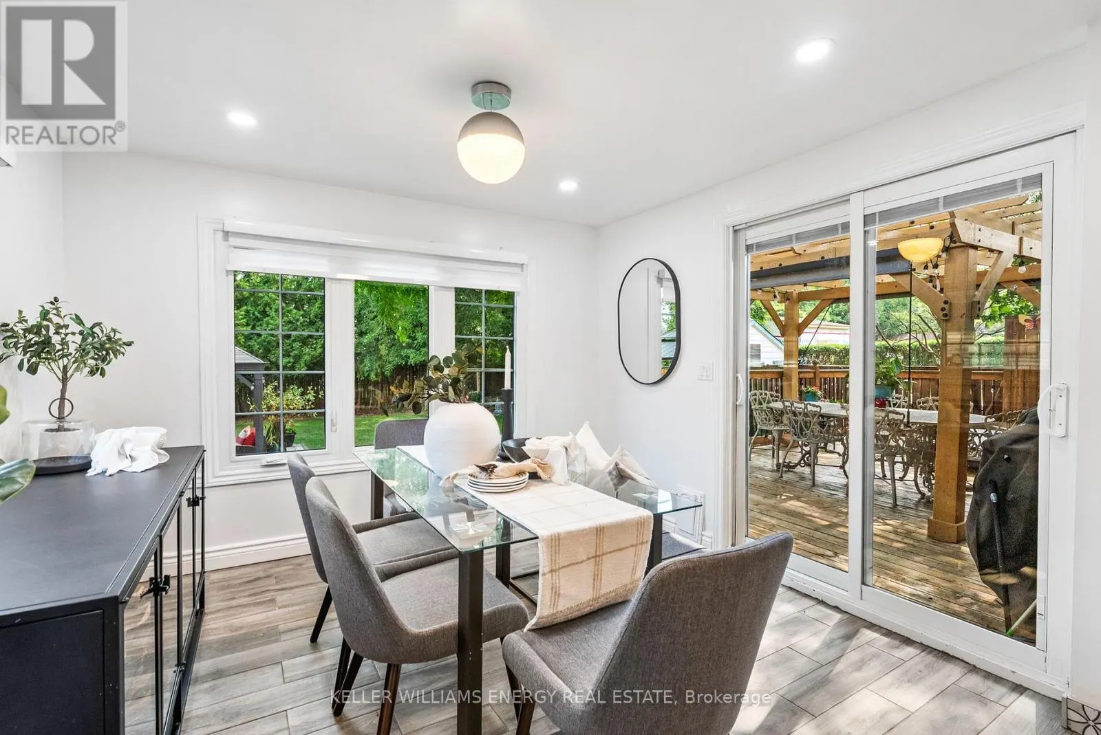 28 ADMIRAL ROAD