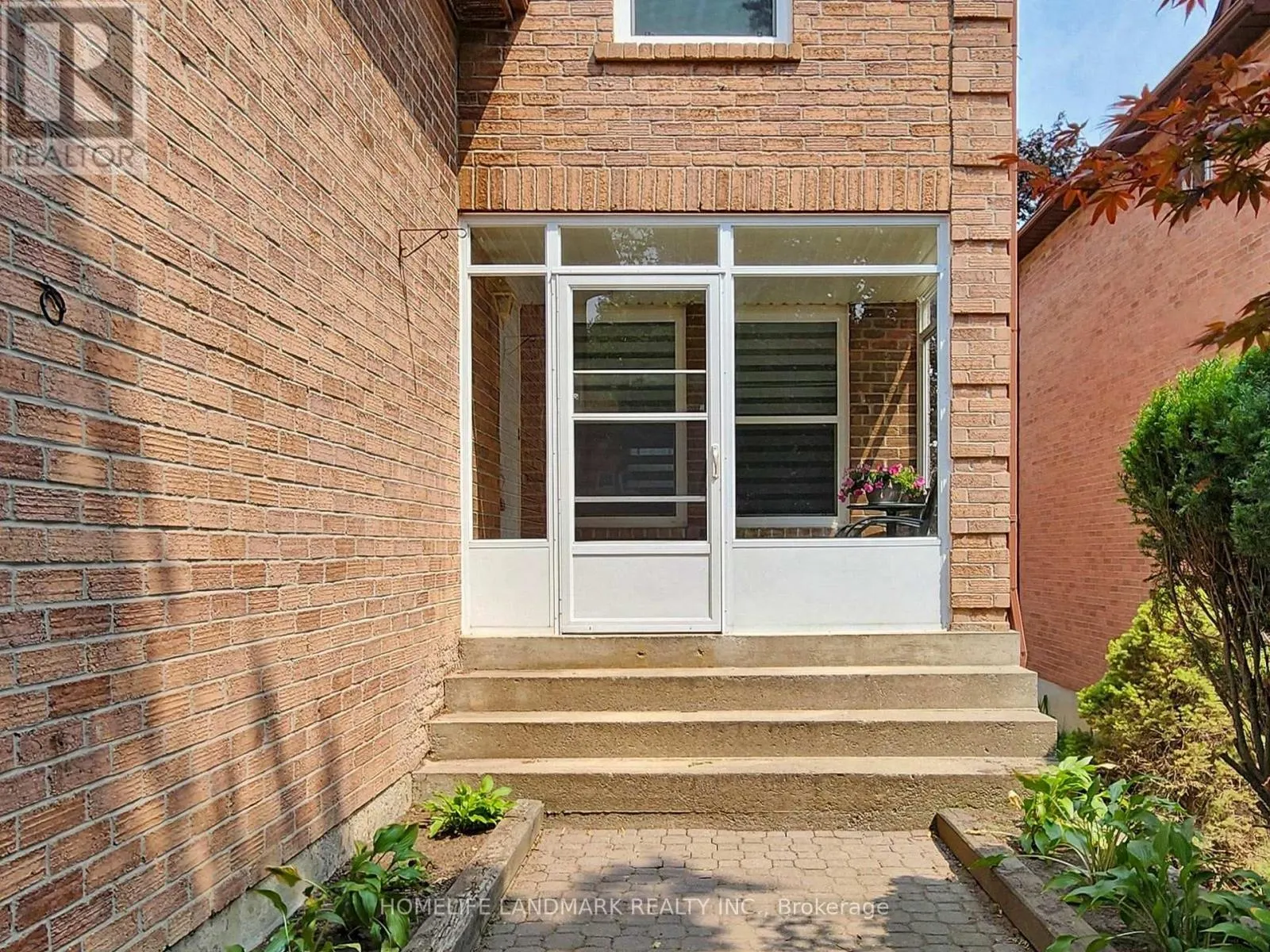 120 RAVENSCROFT ROAD