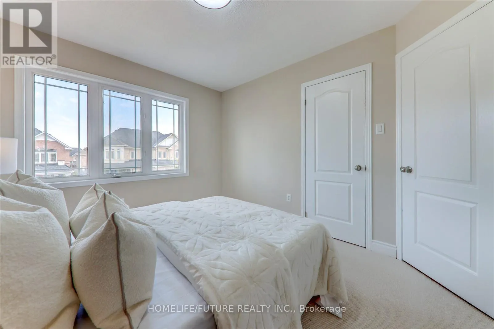 16 BARDEN CRESCENT