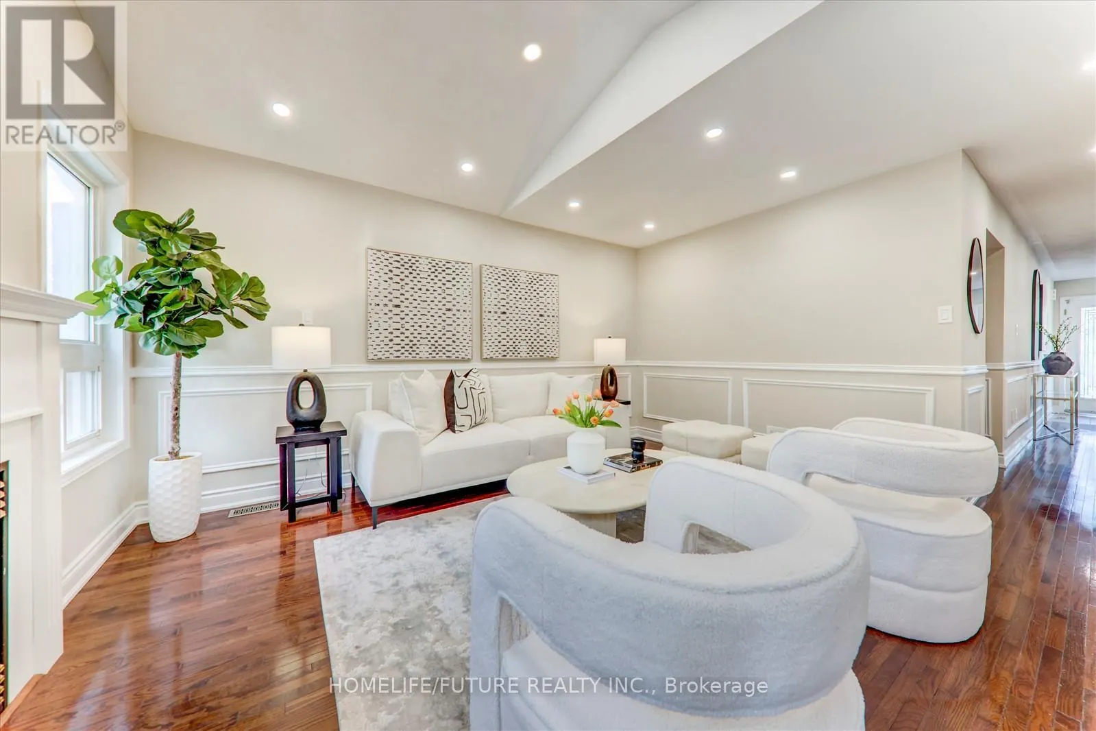 16 BARDEN CRESCENT