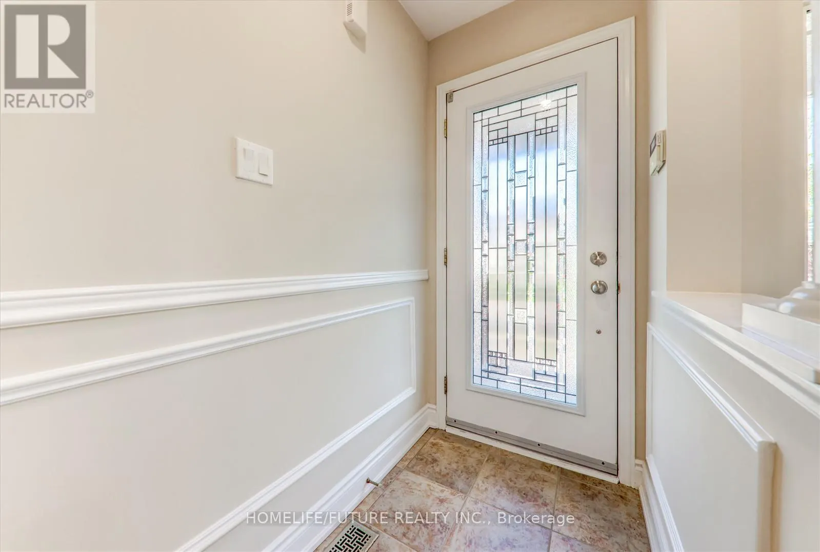 16 BARDEN CRESCENT