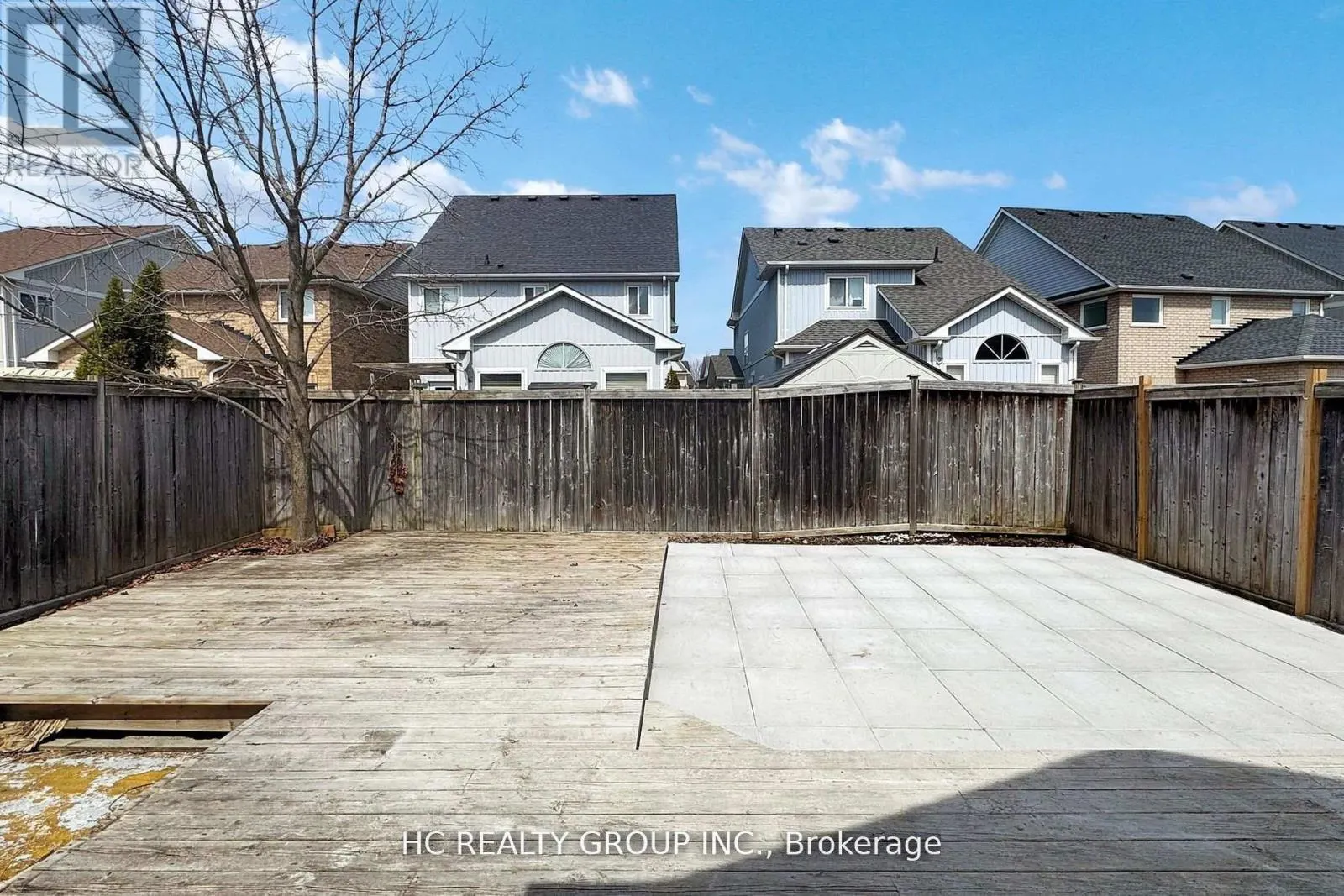 8 BEAUMARIS CRESCENT