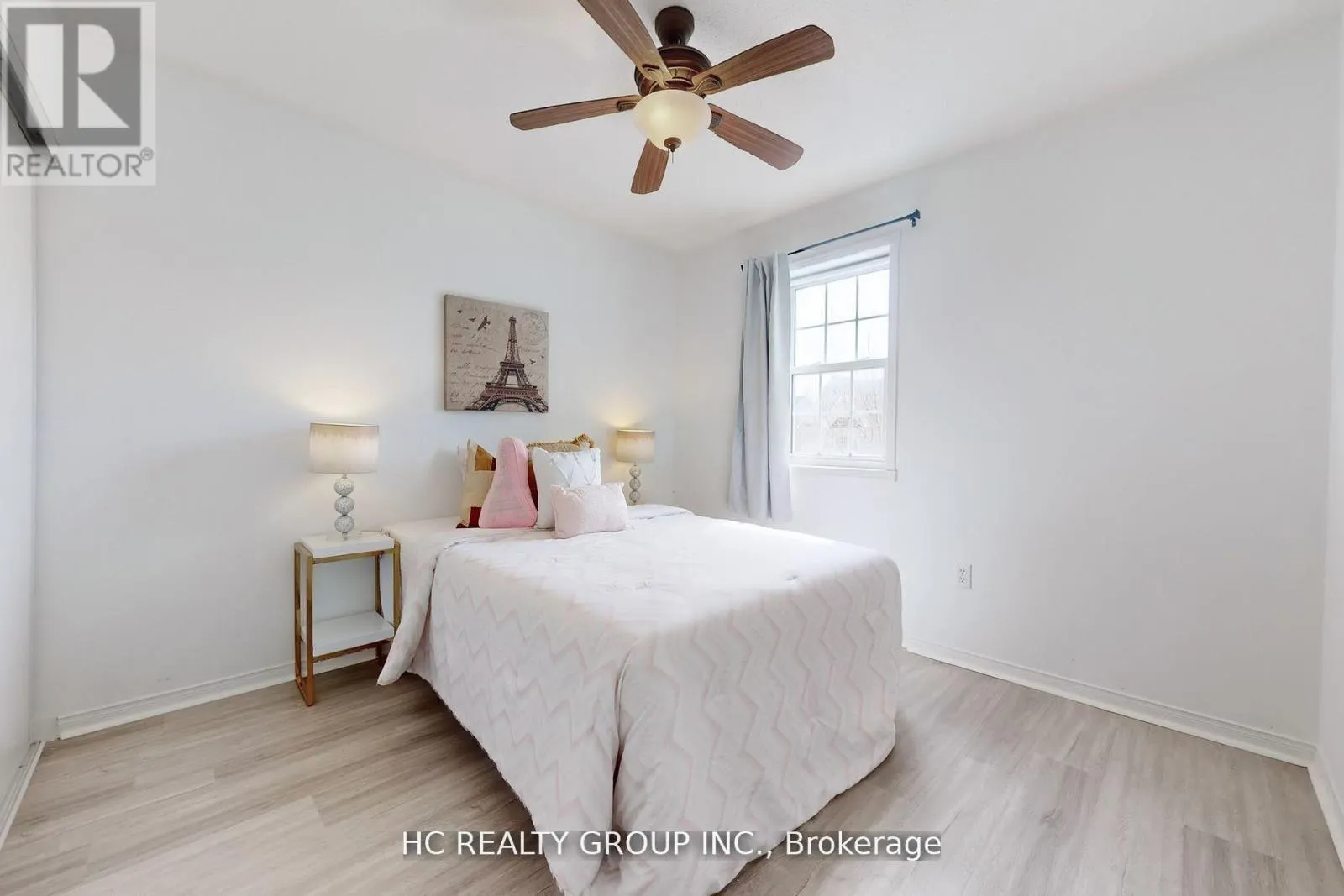 8 BEAUMARIS CRESCENT