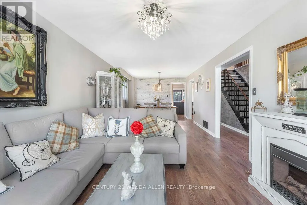 2 RIBBLESDALE DRIVE