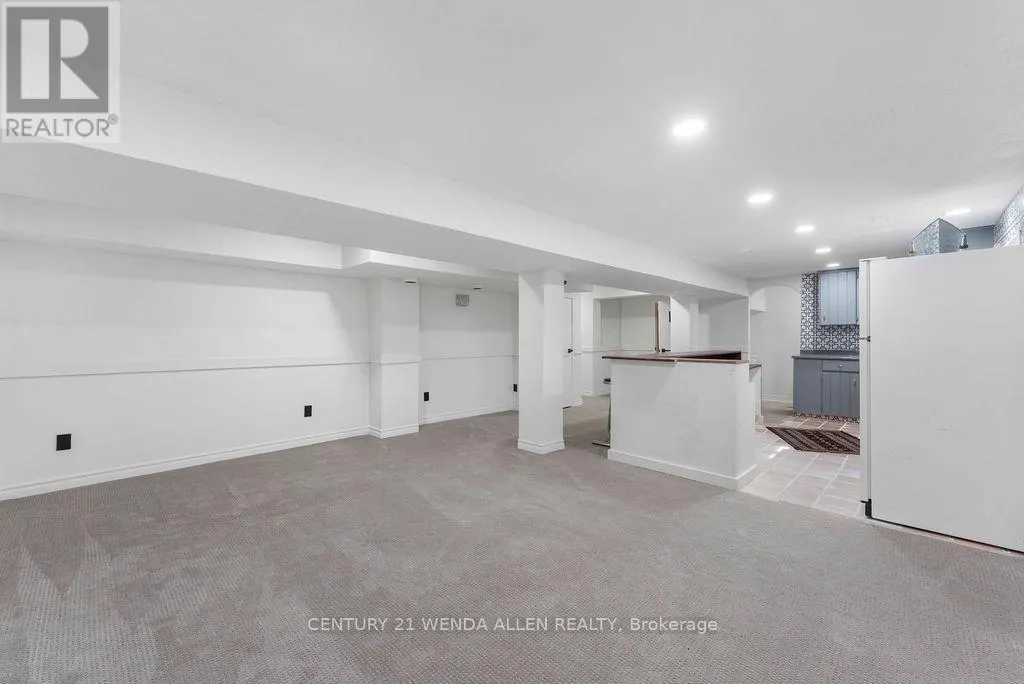 2 RIBBLESDALE DRIVE