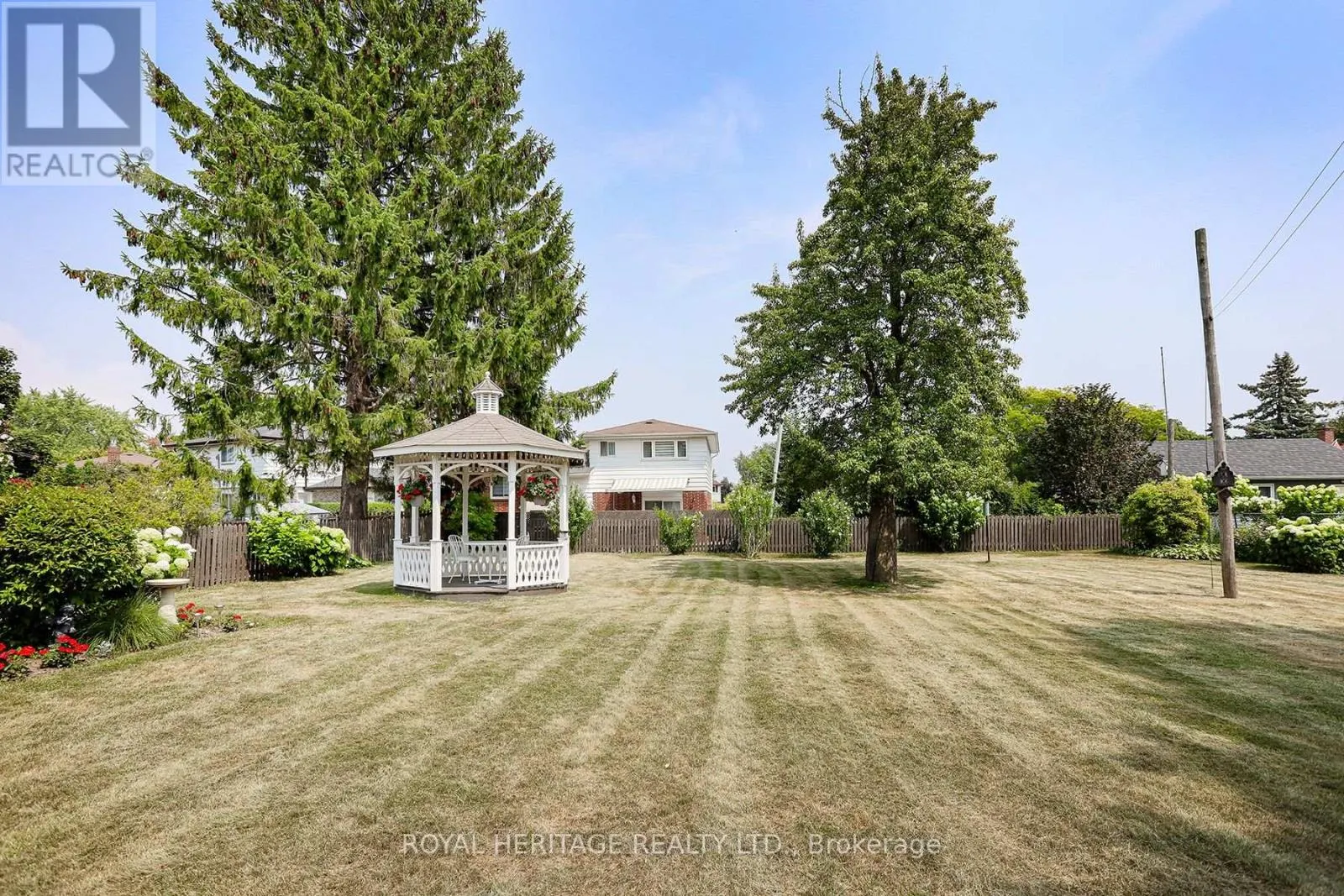 339 NIPIGON STREET E