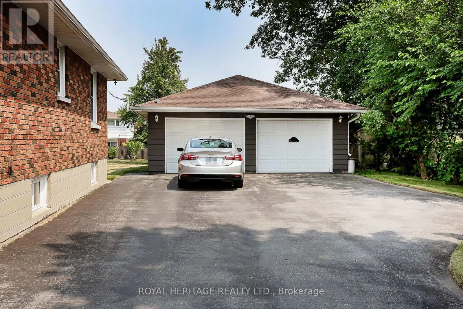 339 NIPIGON STREET E