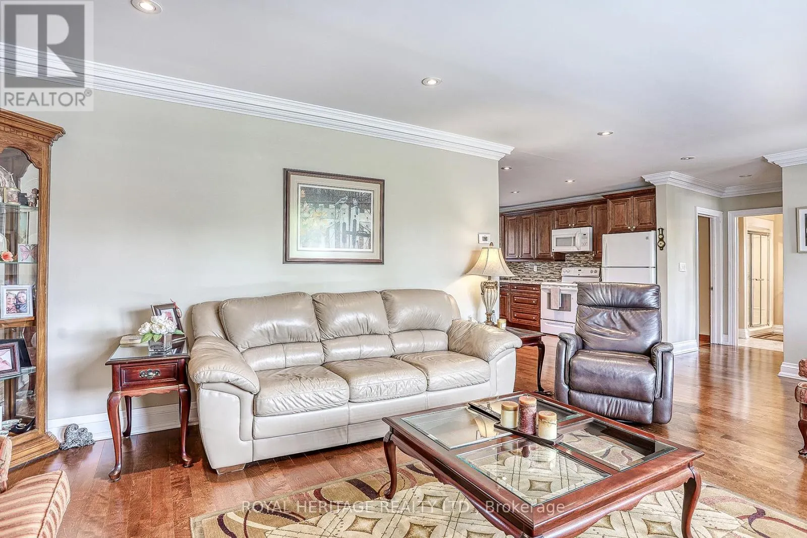 339 NIPIGON STREET E