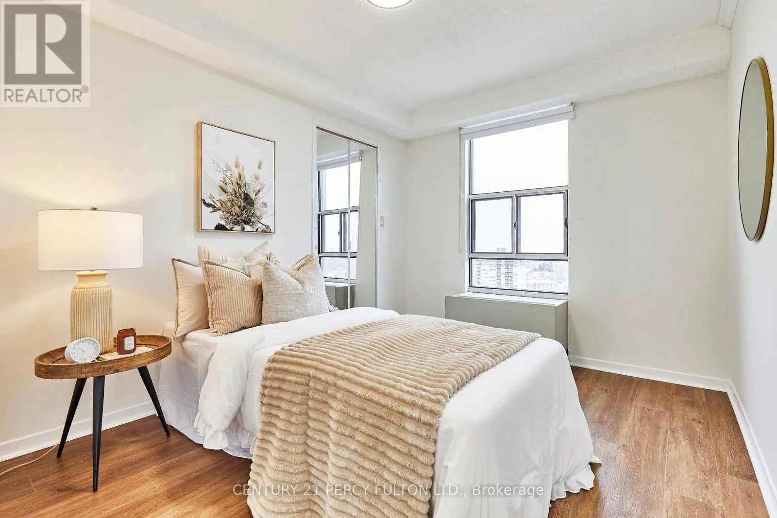 PH12 - 55 WILLIAM STREET E