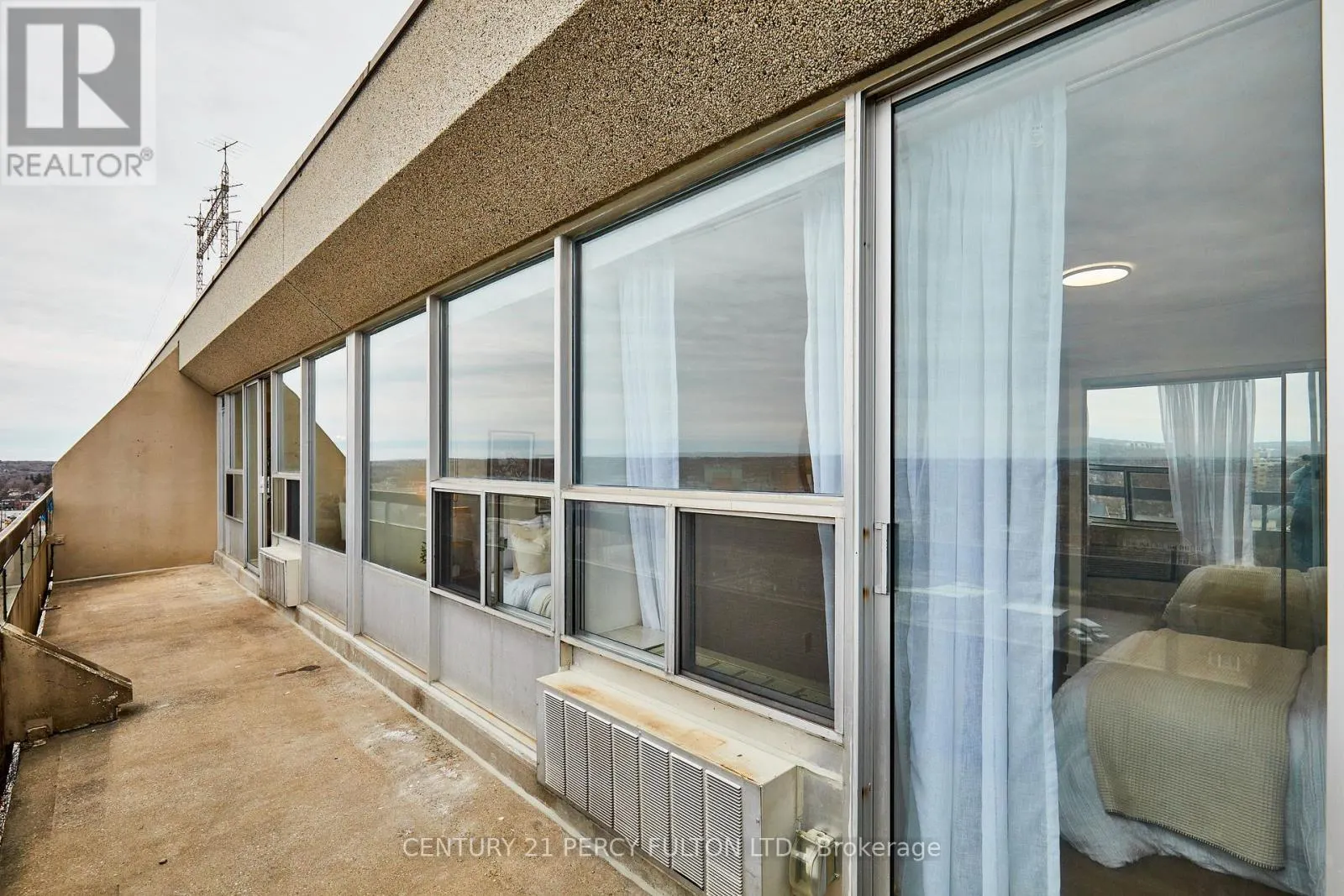 PH12 - 55 WILLIAM STREET E