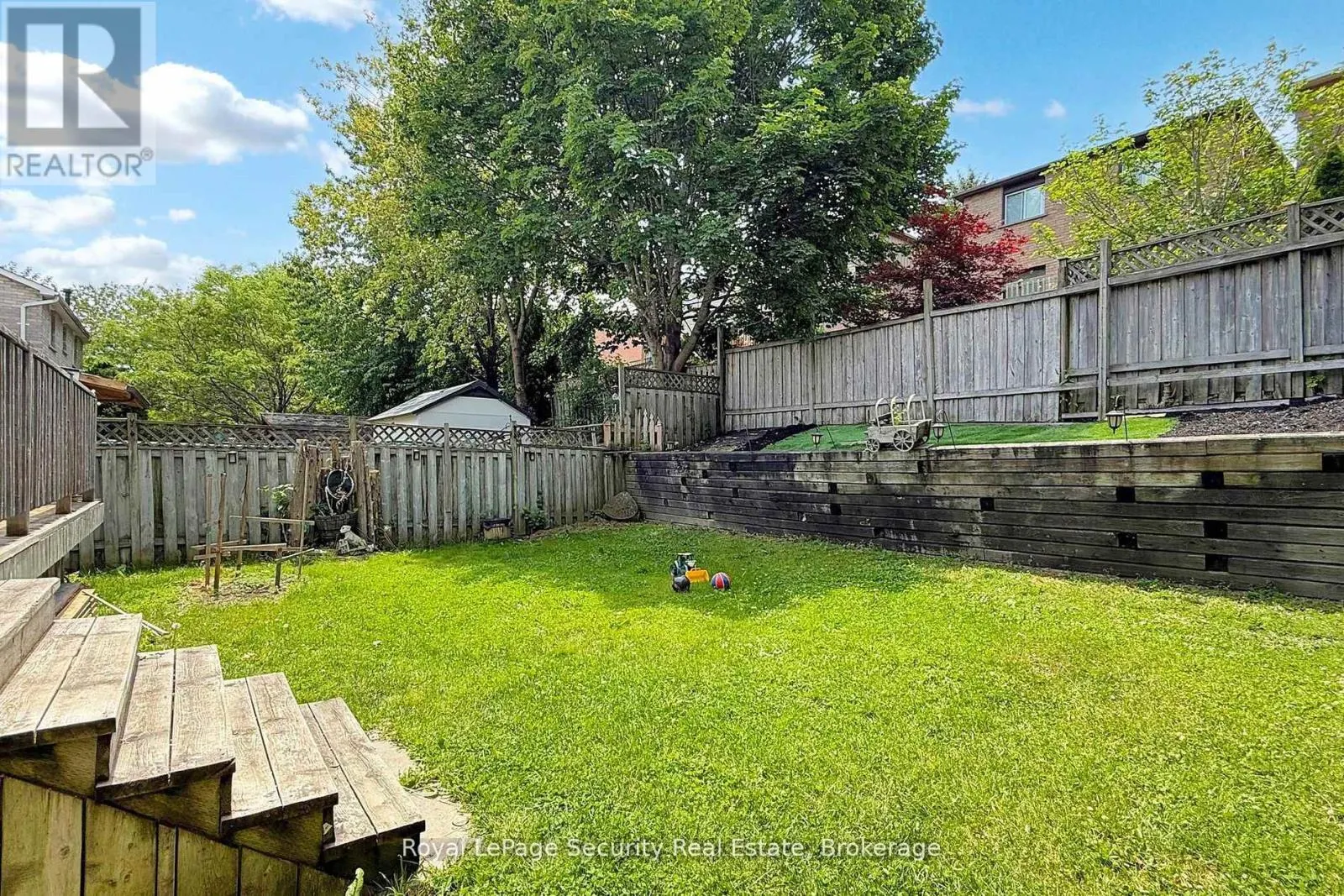 42 GARDINER DRIVE