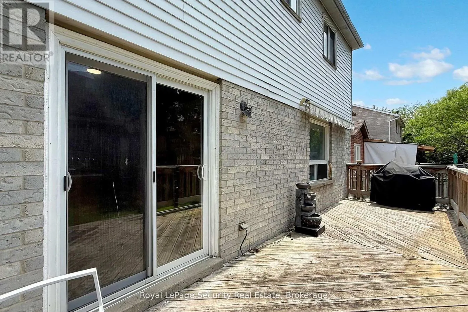 42 GARDINER DRIVE