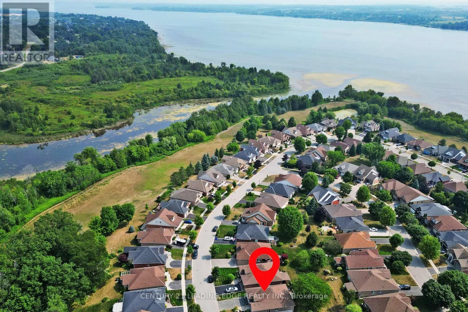 320 WATERBURY CRESCENT