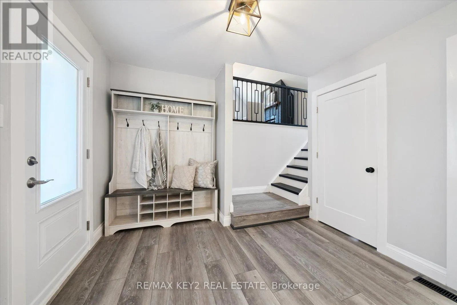 2284 CHAPMAN COURT