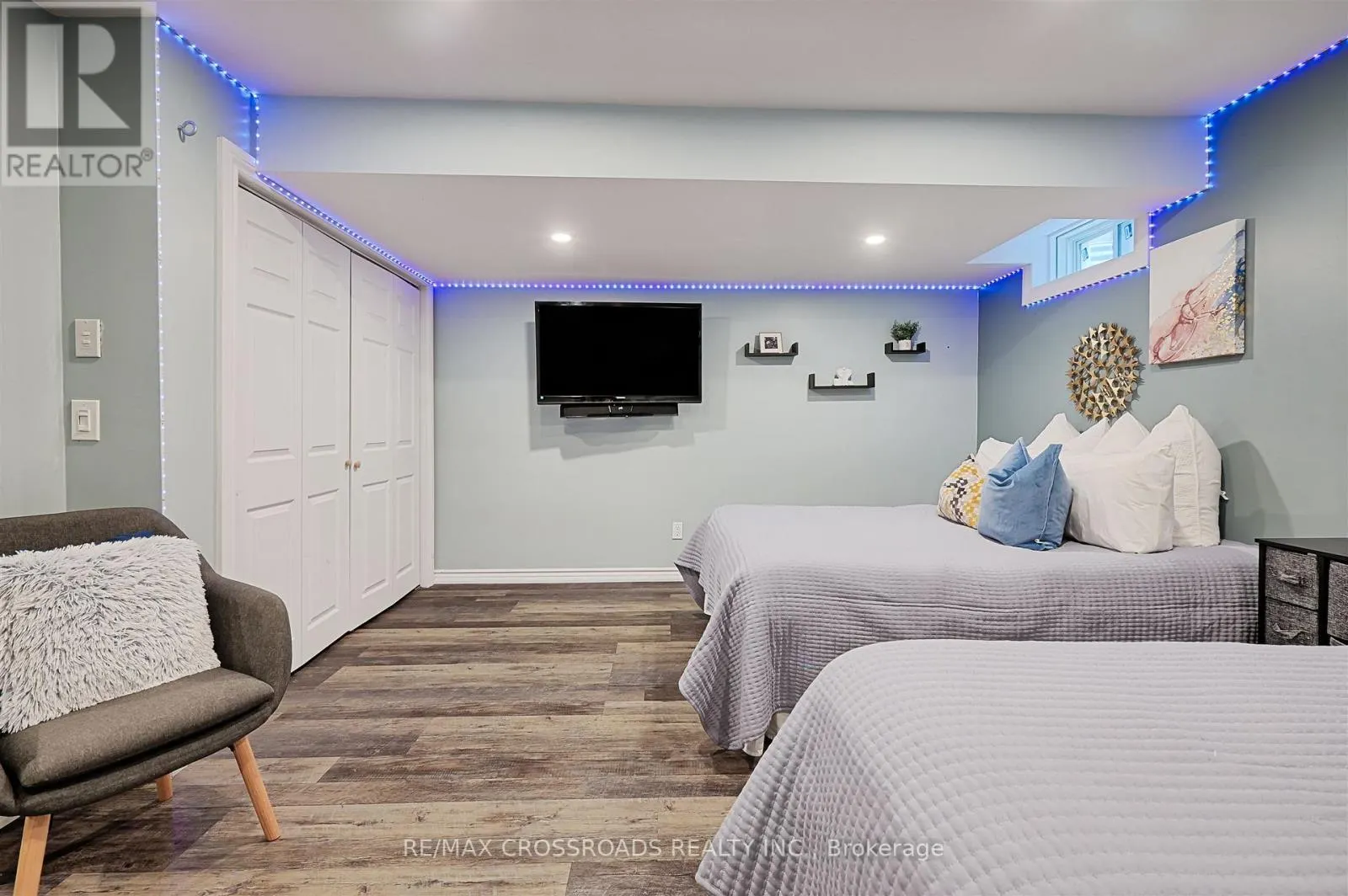 784 MCCUE DRIVE
