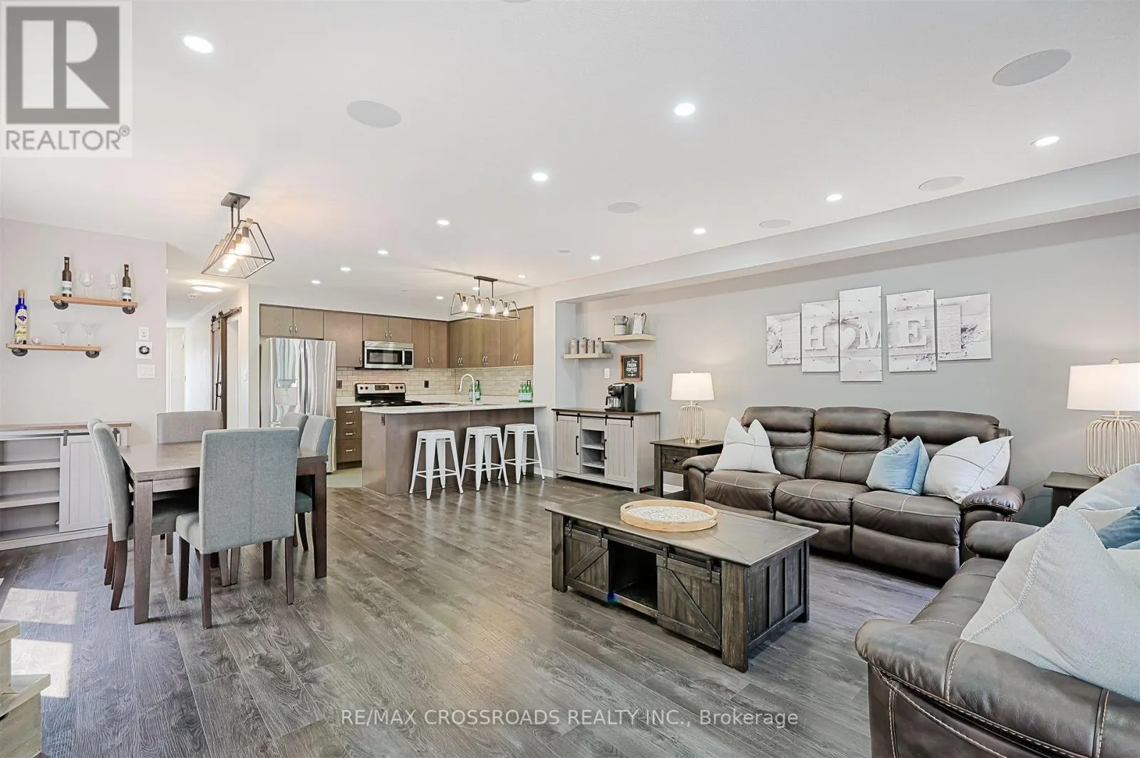 784 MCCUE DRIVE