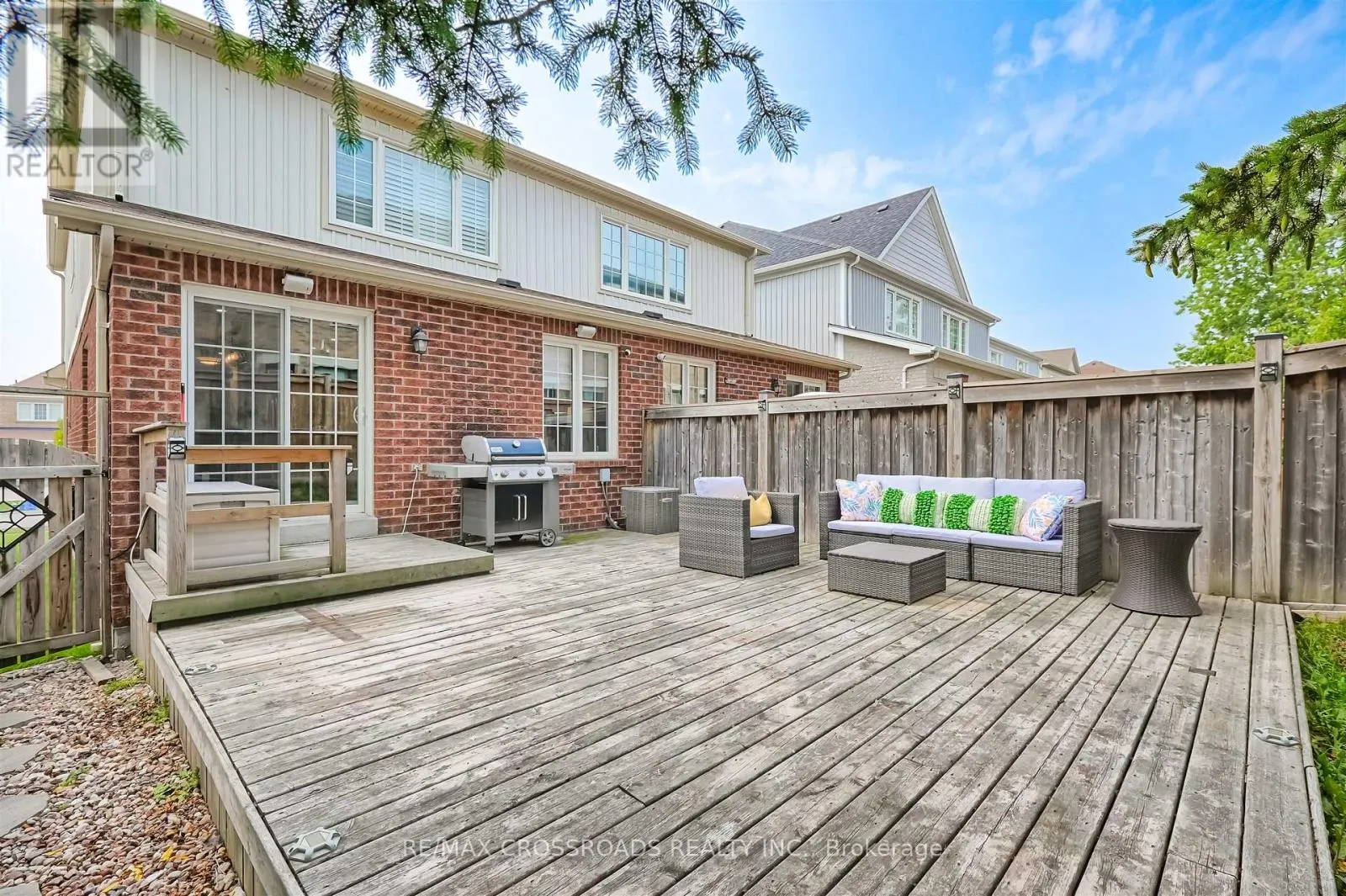 784 MCCUE DRIVE
