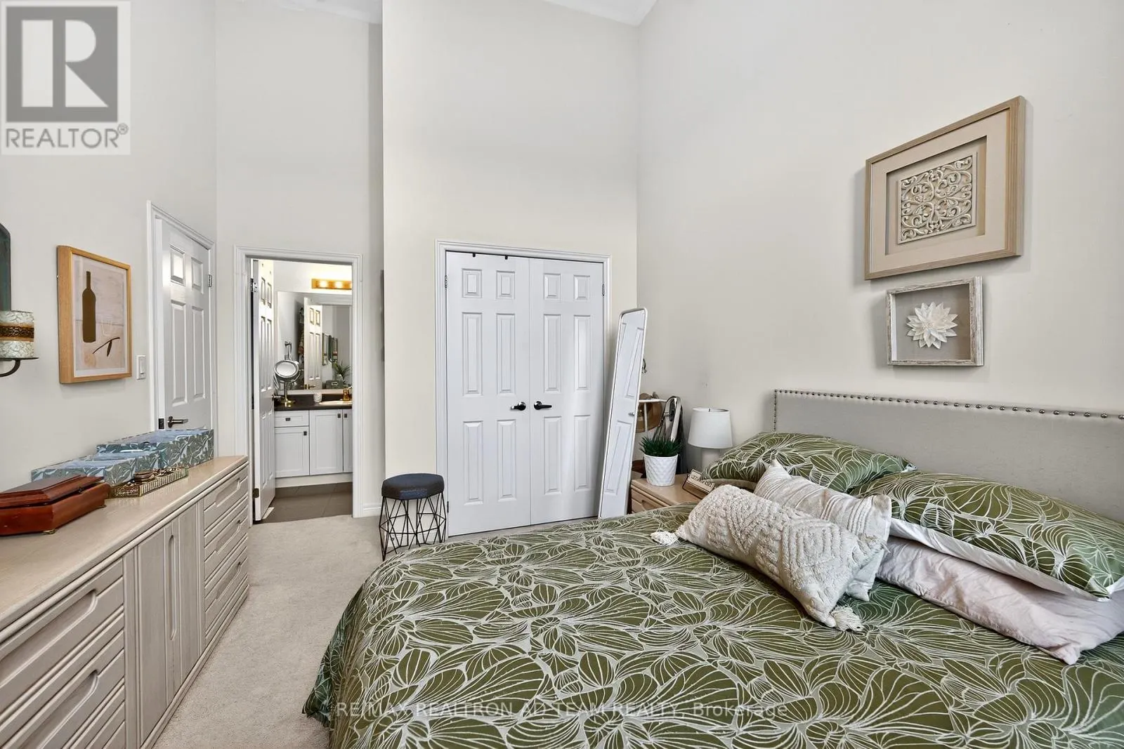 1153 ENCHANTED CRESCENT