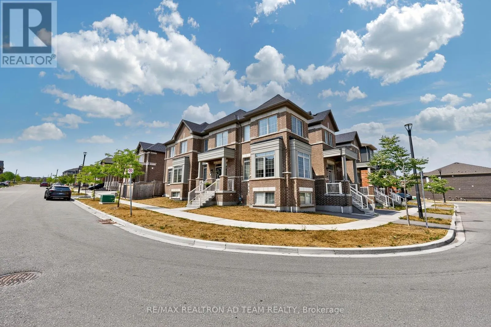 1153 ENCHANTED CRESCENT