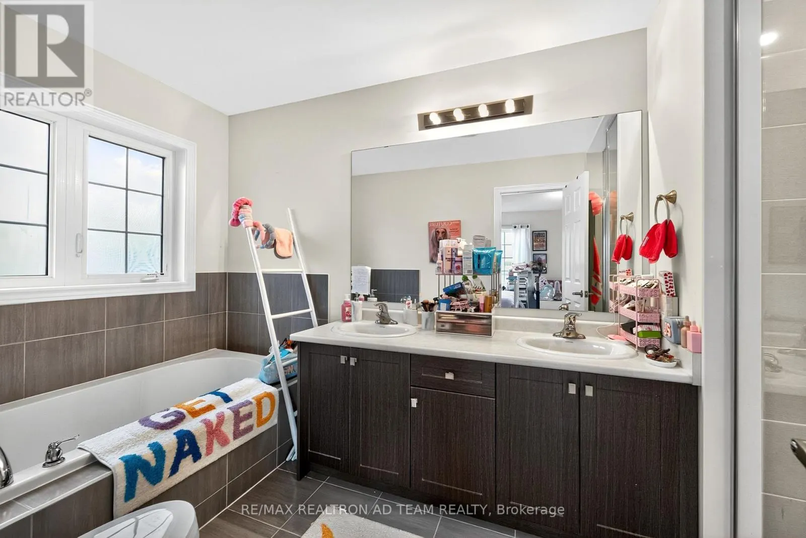 1153 ENCHANTED CRESCENT