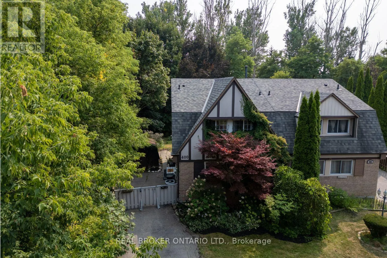 400 WICKHAM COURT