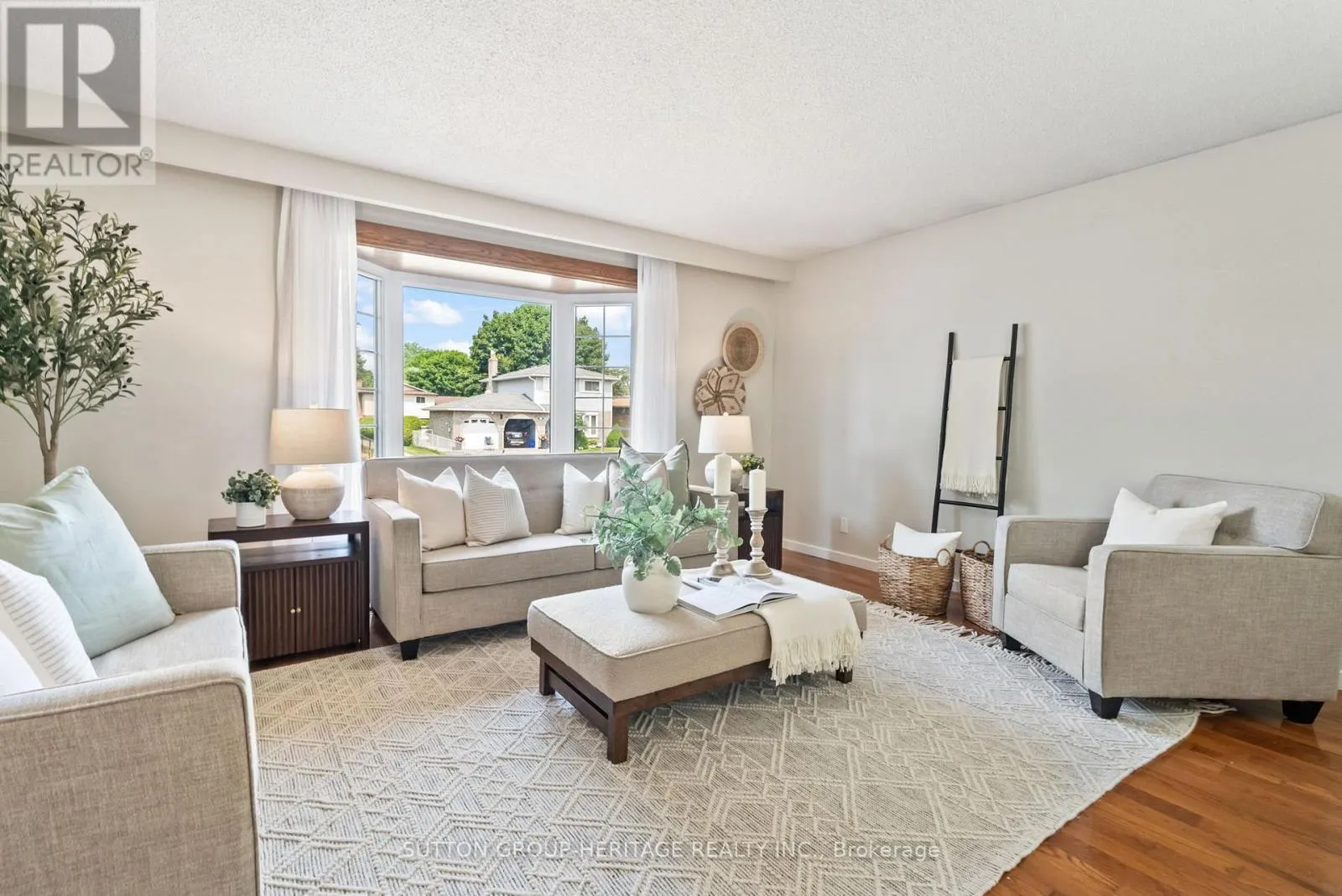 25 CARRUTHERS DRIVE