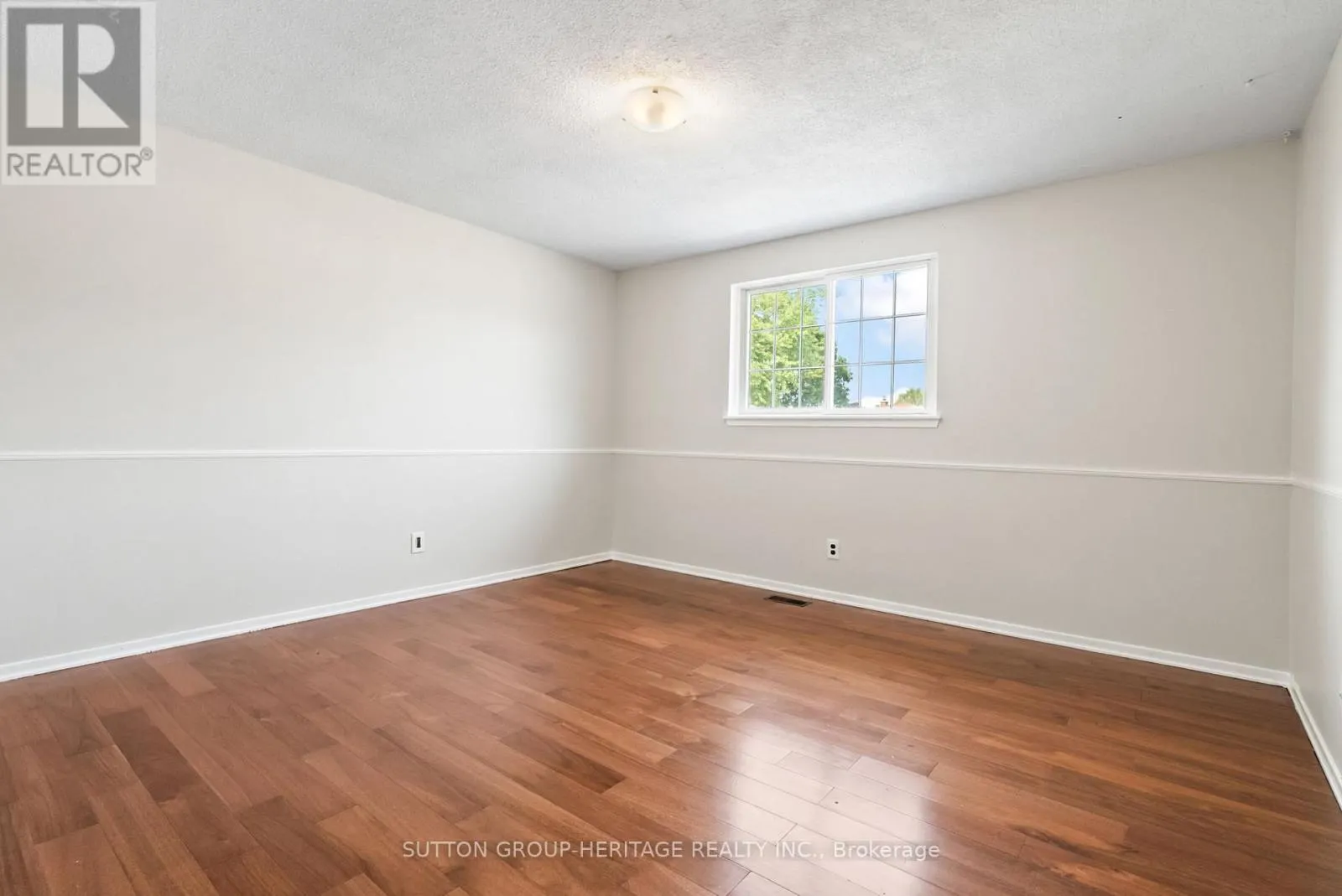 25 CARRUTHERS DRIVE
