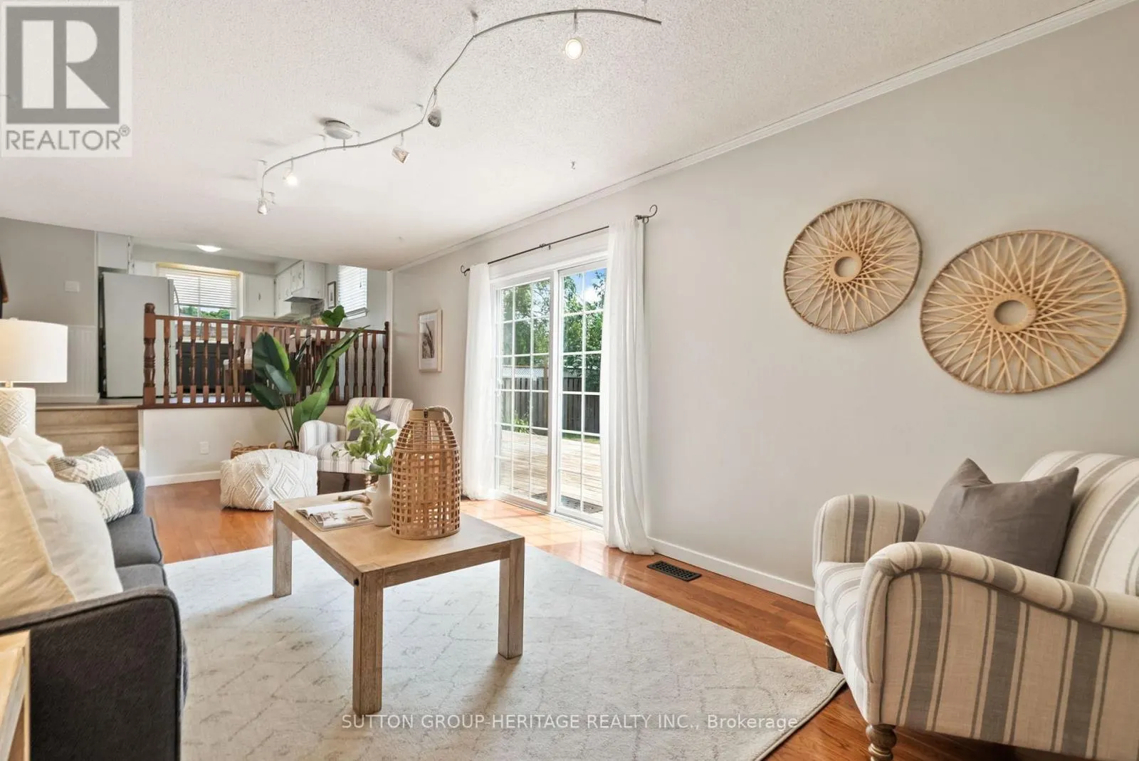 25 CARRUTHERS DRIVE