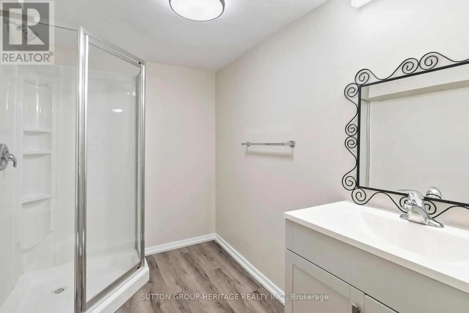 25 CARRUTHERS DRIVE