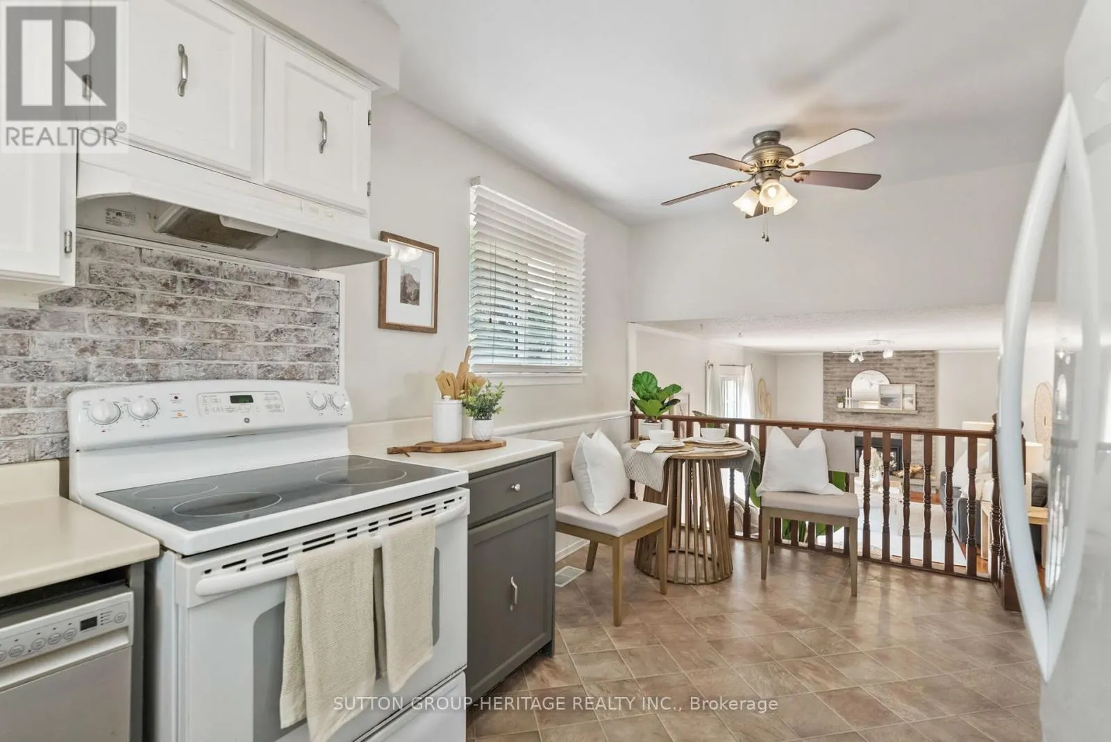 25 CARRUTHERS DRIVE