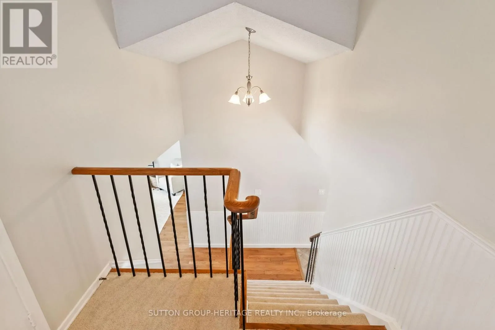 25 CARRUTHERS DRIVE
