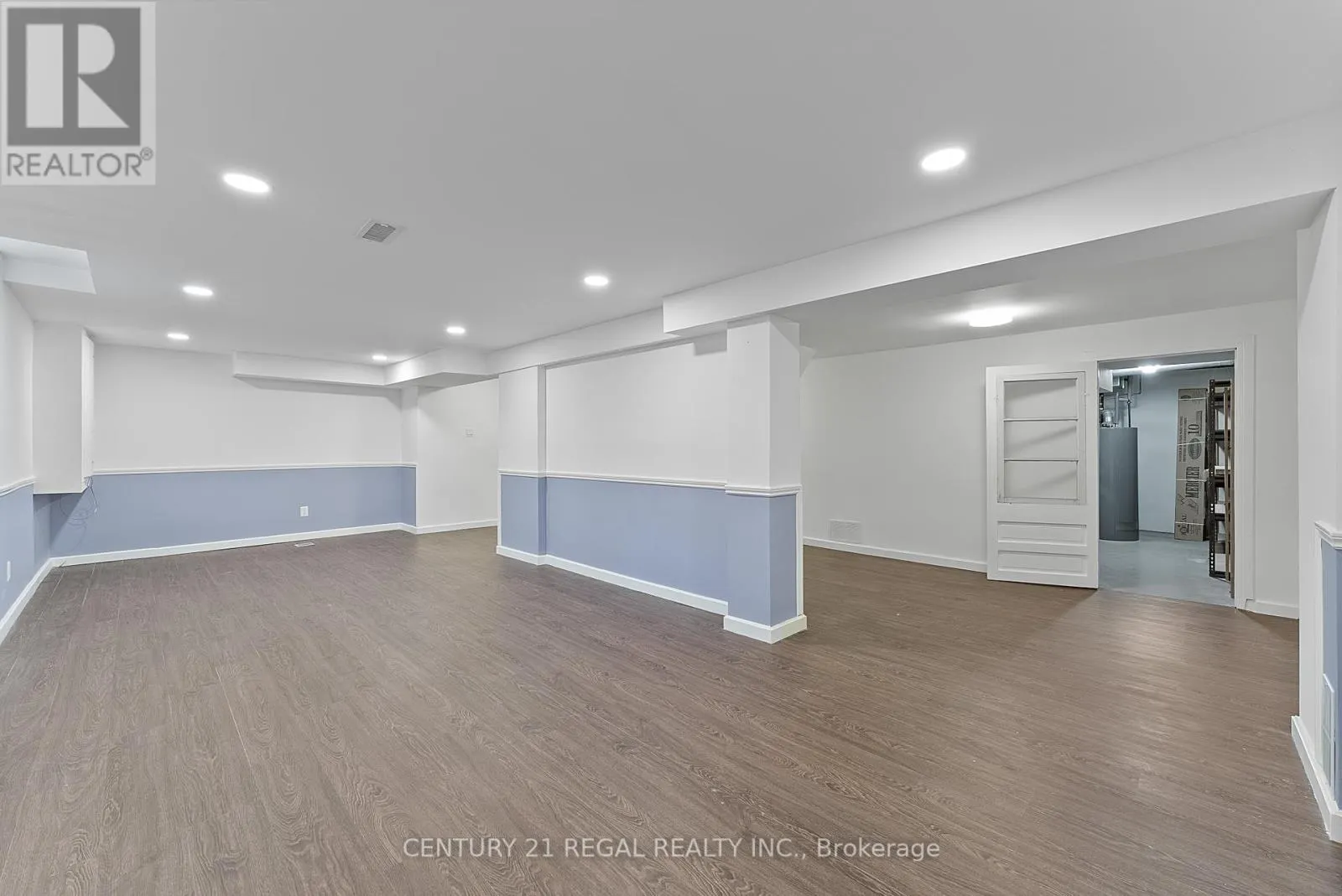 61 BROADBRIDGE DRIVE