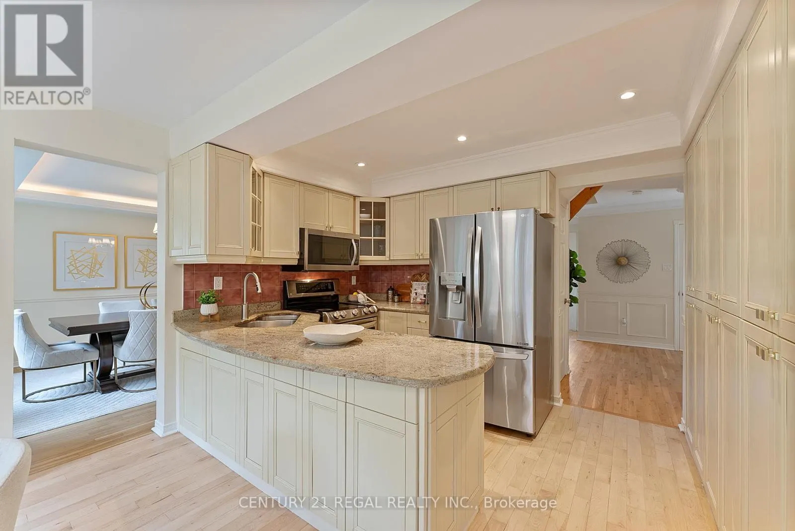 61 BROADBRIDGE DRIVE