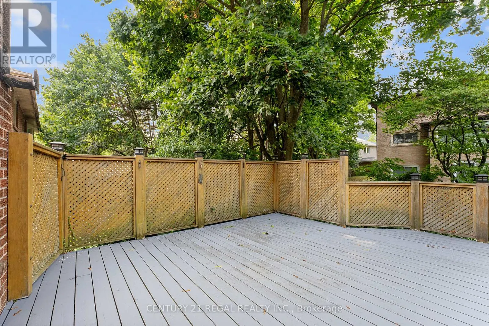 61 BROADBRIDGE DRIVE