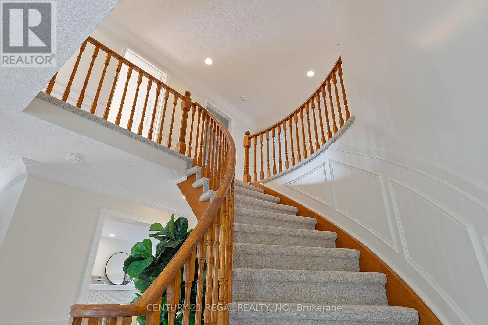 61 BROADBRIDGE DRIVE