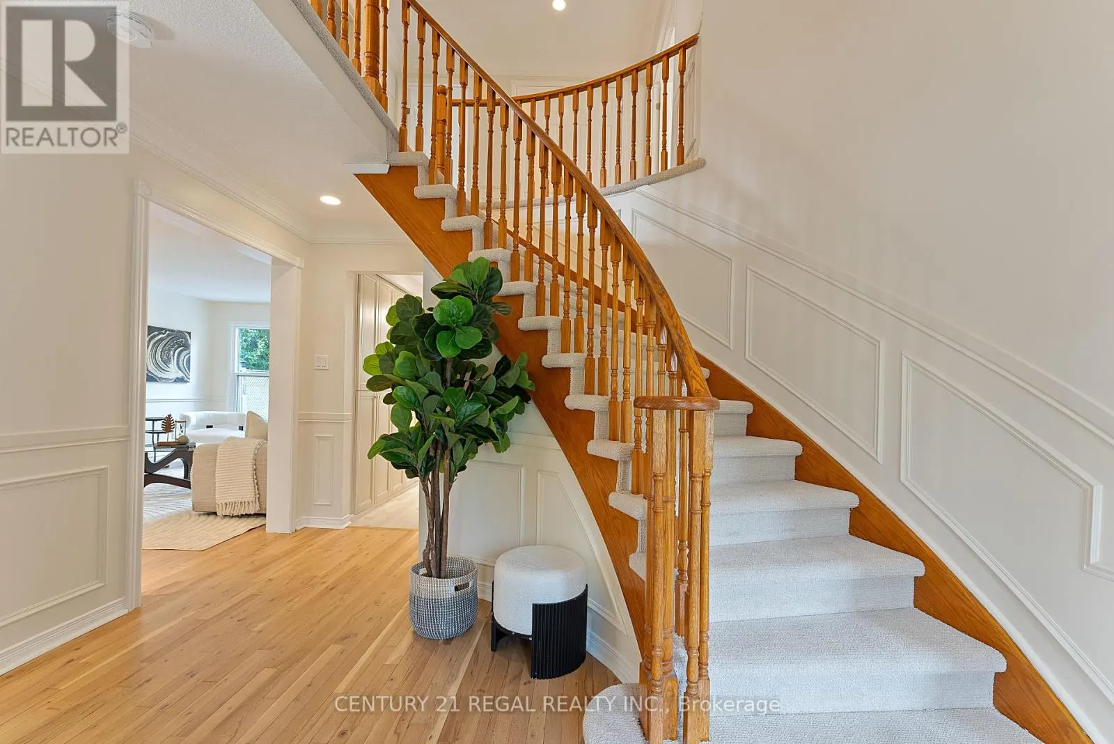 61 BROADBRIDGE DRIVE