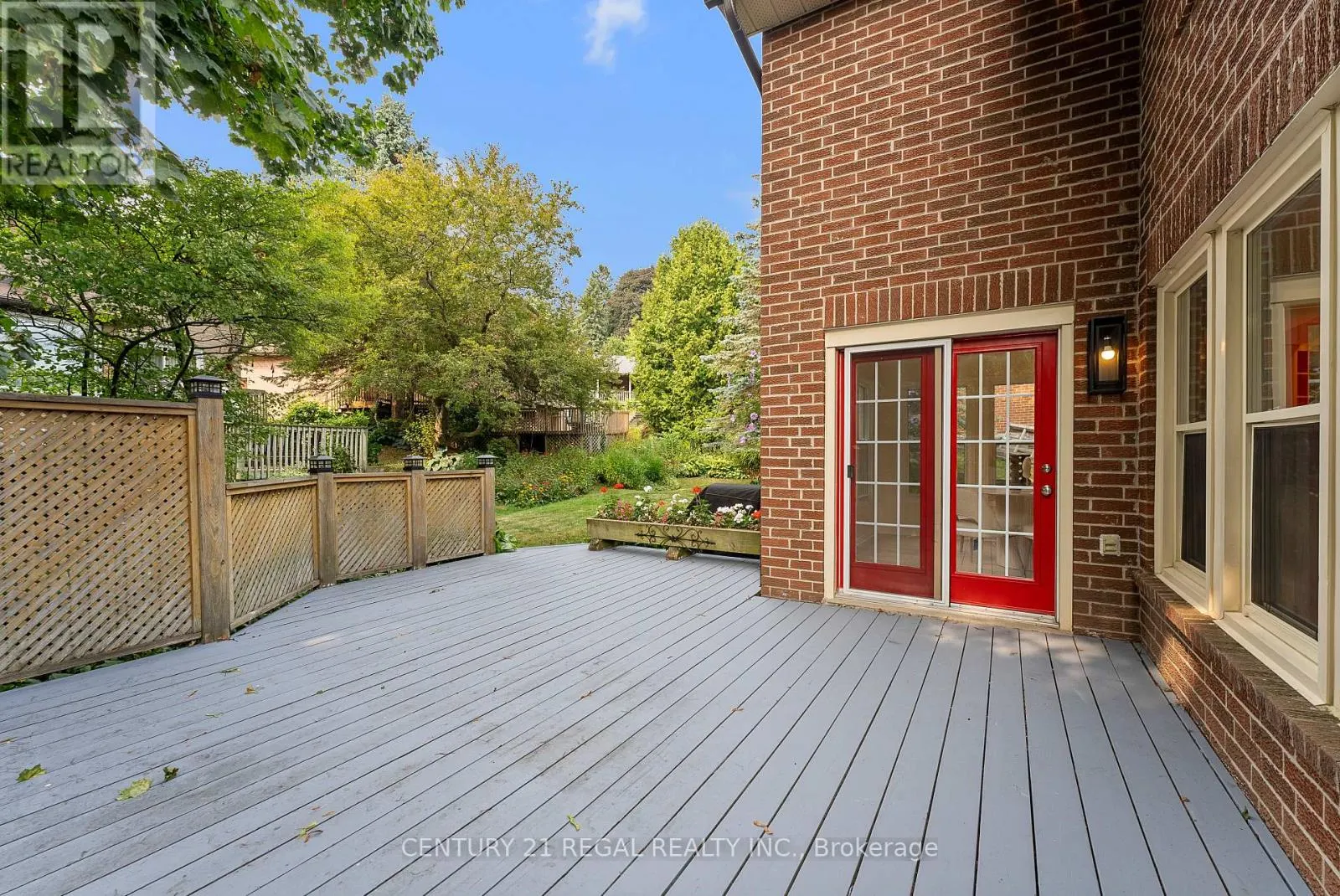 61 BROADBRIDGE DRIVE