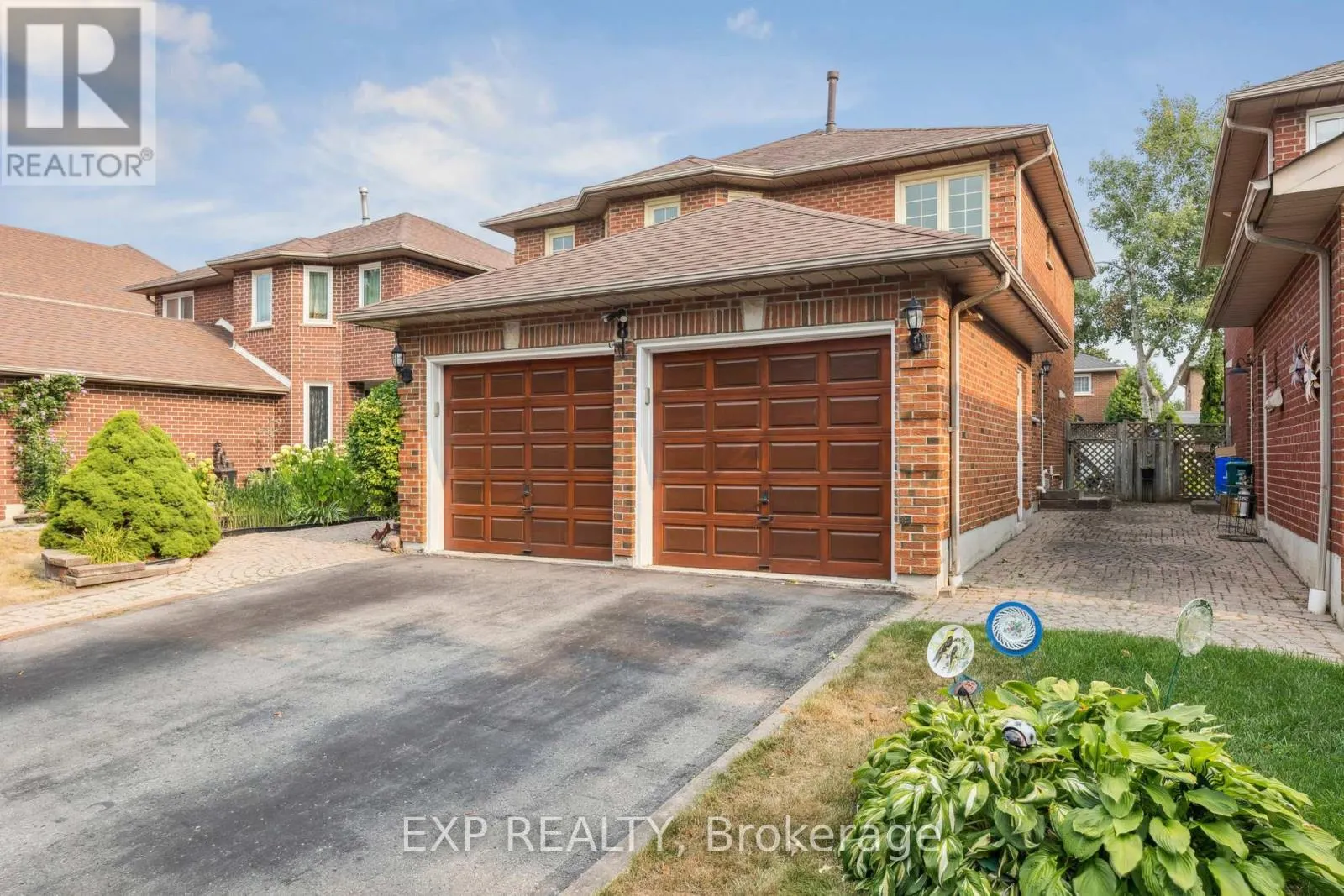 8 MARTINET STREET