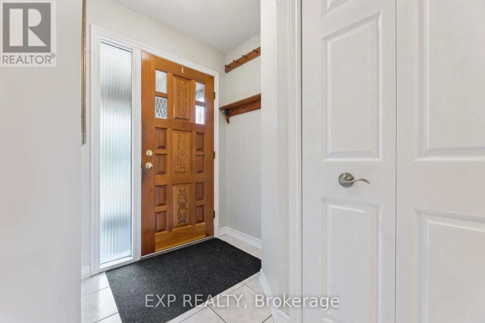 8 MARTINET STREET