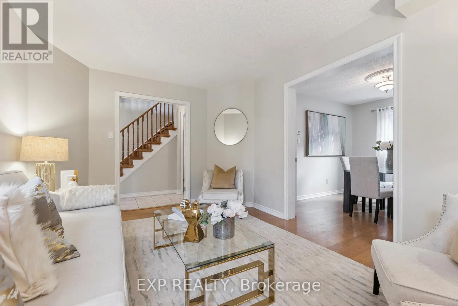 8 MARTINET STREET