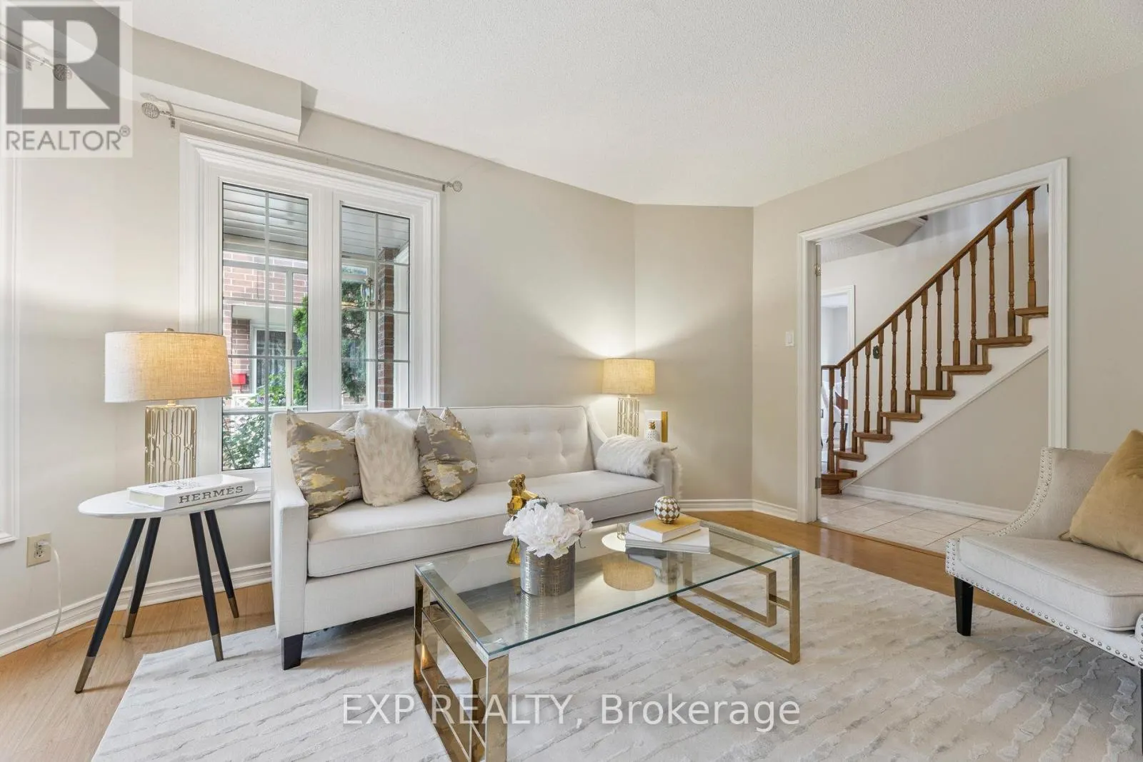 8 MARTINET STREET