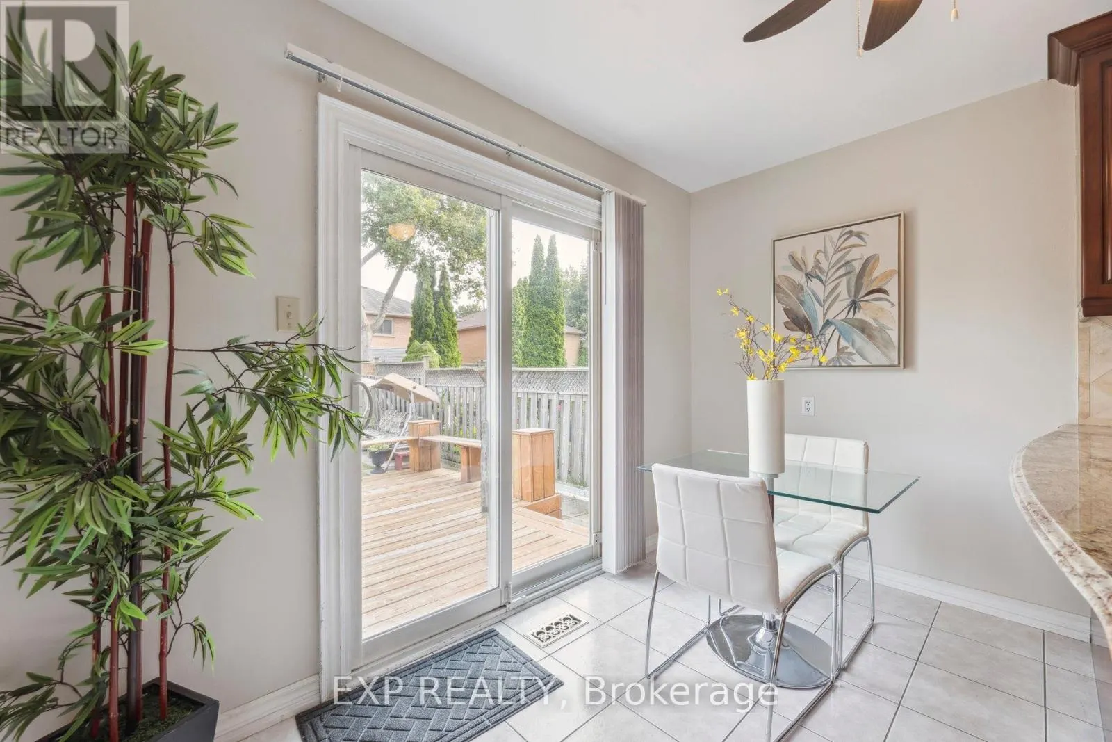 8 MARTINET STREET