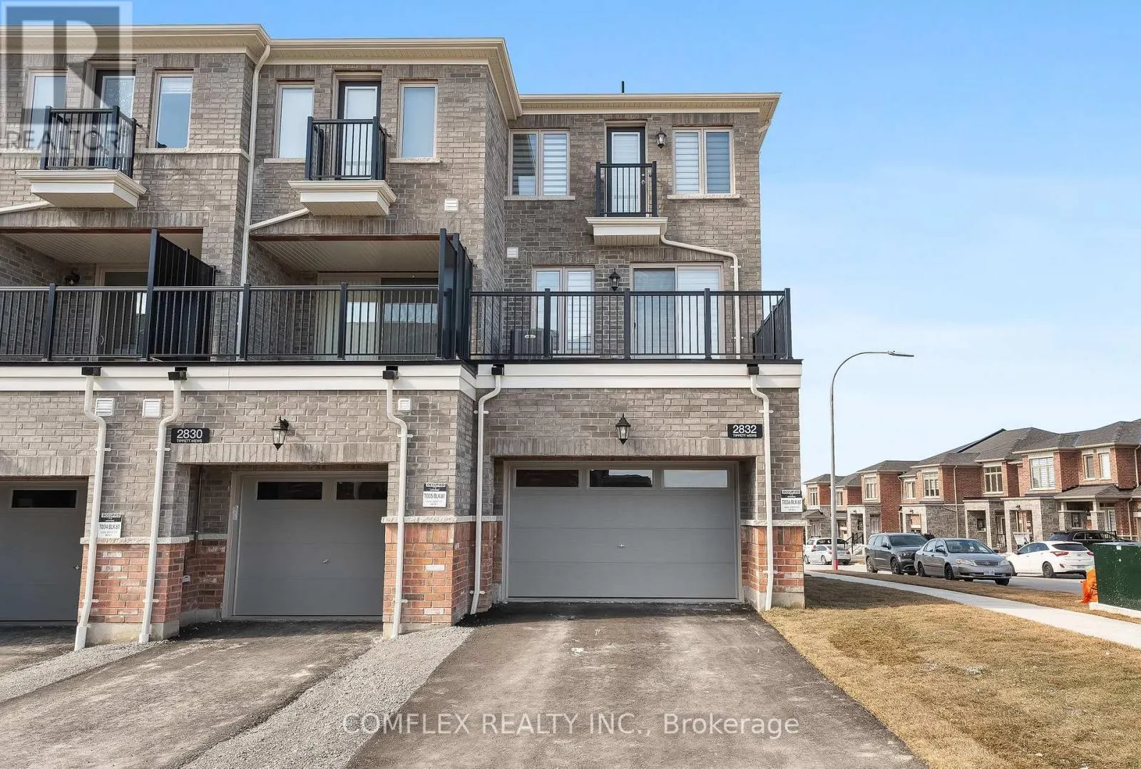 2832 TIPPETT MEWS