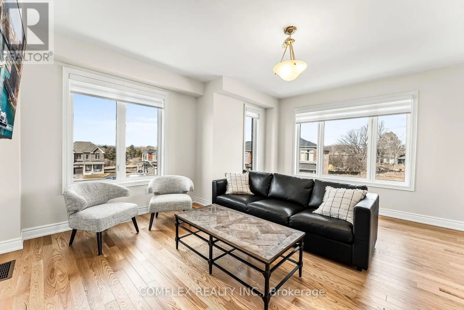 2832 TIPPETT MEWS