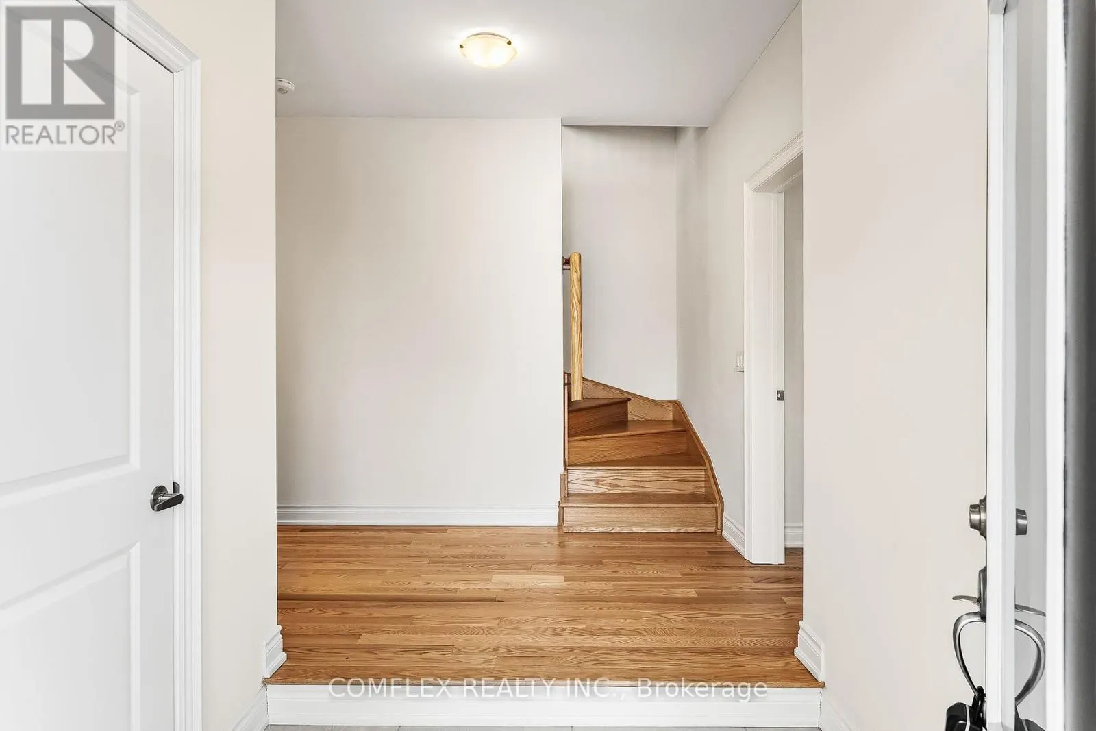2832 TIPPETT MEWS