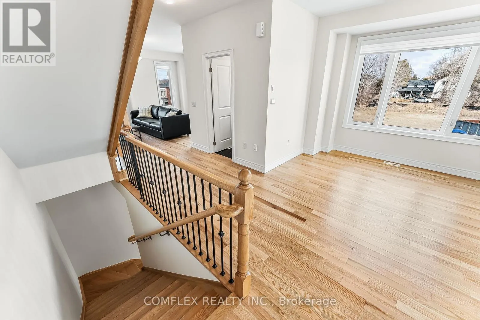 2832 TIPPETT MEWS