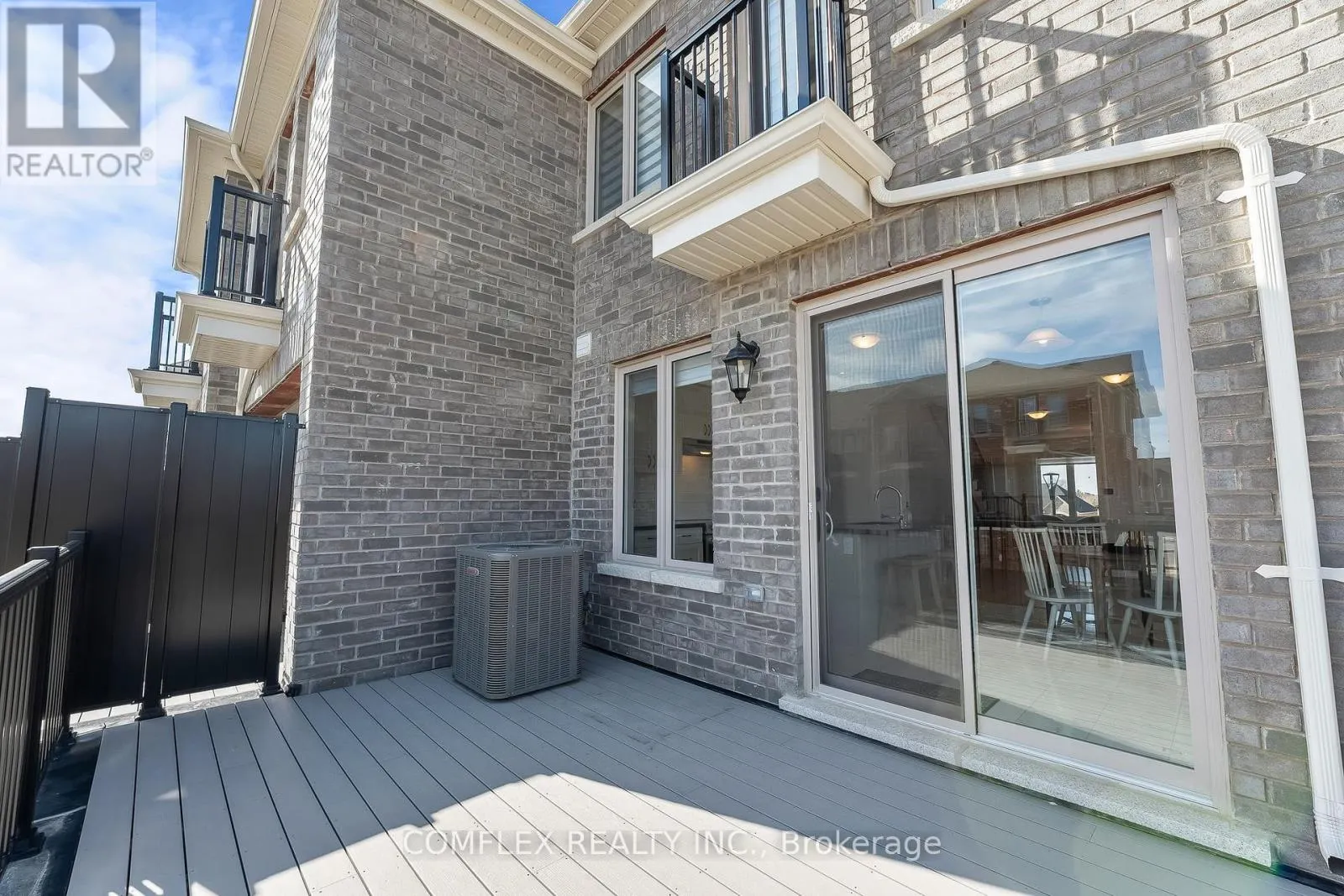 2832 TIPPETT MEWS