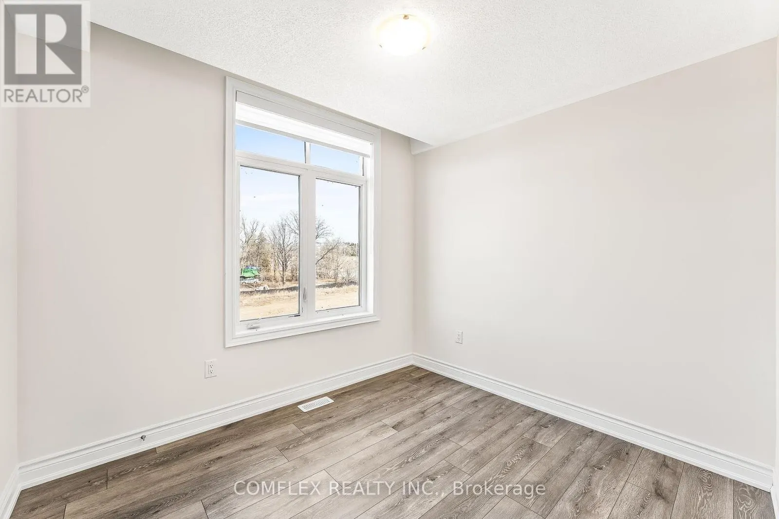 2832 TIPPETT MEWS